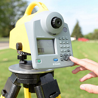 Цифровой нивелир Trimble DiNi 0.3 + 2 рейки LD13 в кейсе